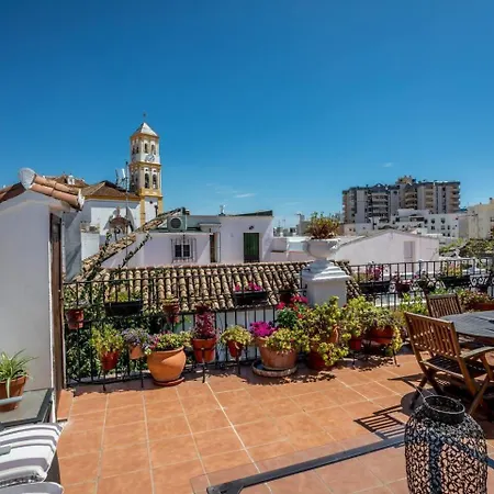 Charming Townhouse Just Off Orange Sq - 4 Bedrooms * Marbella
