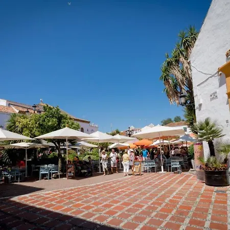 Holiday home Charming Townhouse Just Off Orange Sq - 4 Bedrooms