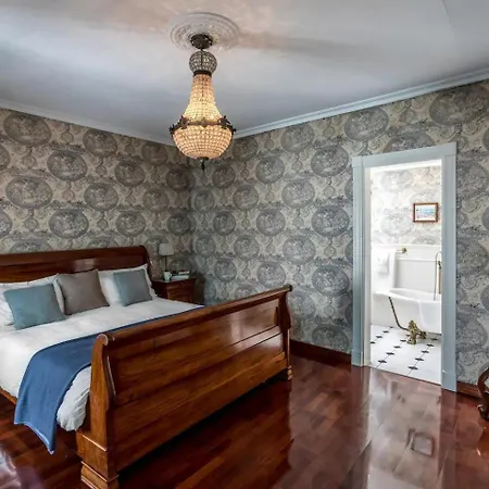 Holiday home Charming Townhouse Just Off Orange Sq - 4 Bedrooms
